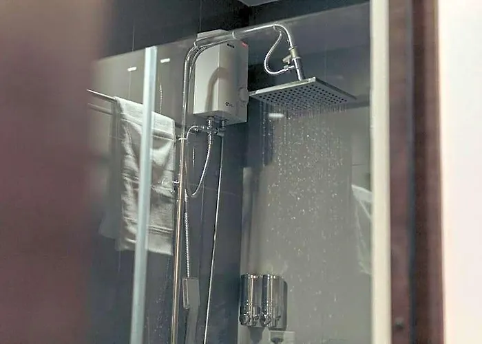 호텔 The Skyline Oasis Makati 4*