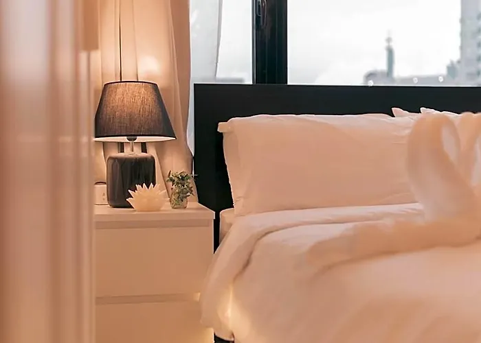 호텔 The Skyline Oasis Makati